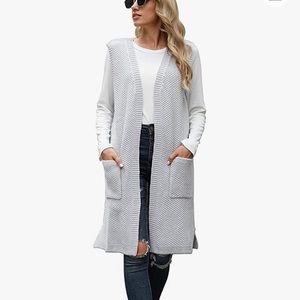 Tunic sweater vest- fits many sizes.